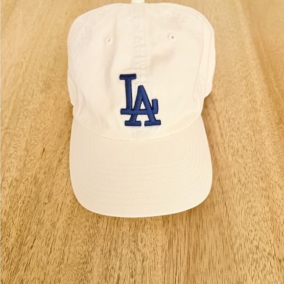 LA Dodgers Embroidered Caps - Tan and White Bundle Adjustable MLB ‘47 - Picture 12 of 16